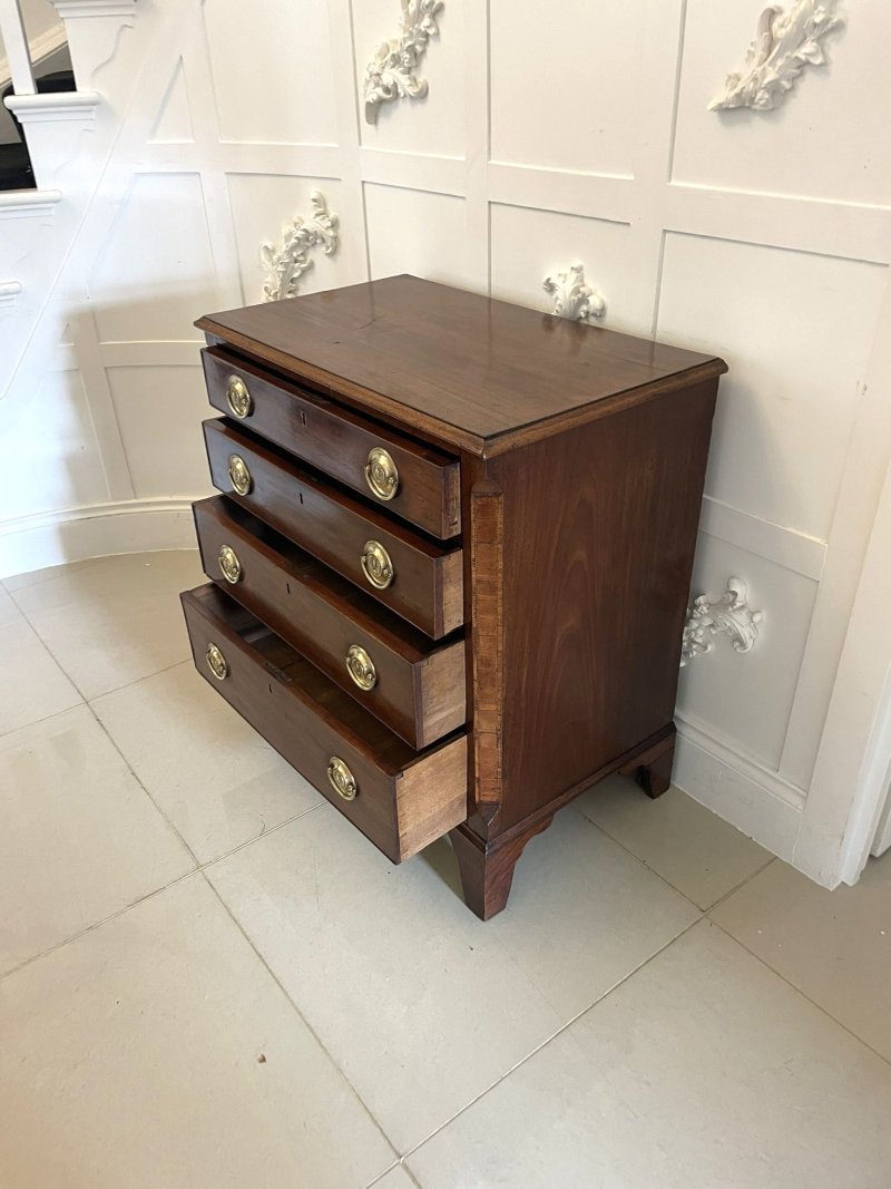 Small Antique George III Quality Mahogany Chest of Four Drawers - Image 4